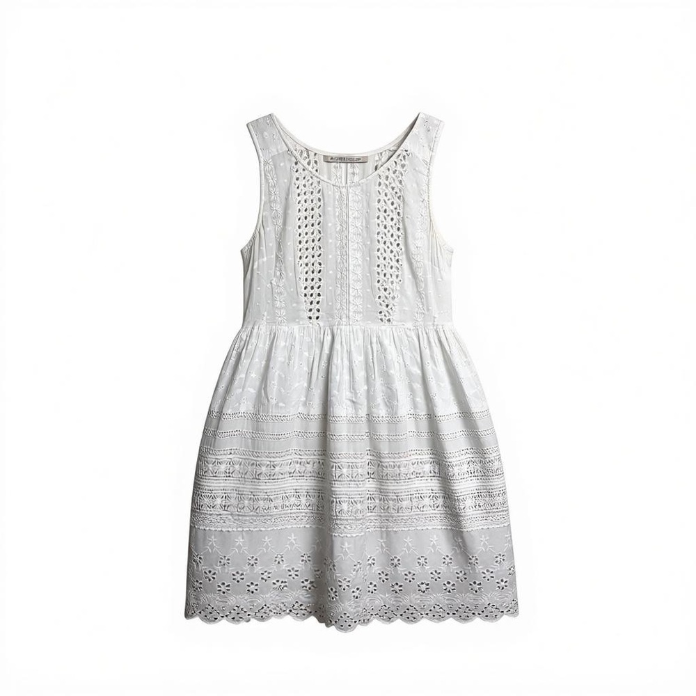 ZARA Medium White Embroidered Sleeveless Bridal Graduation Baby Shower Dress